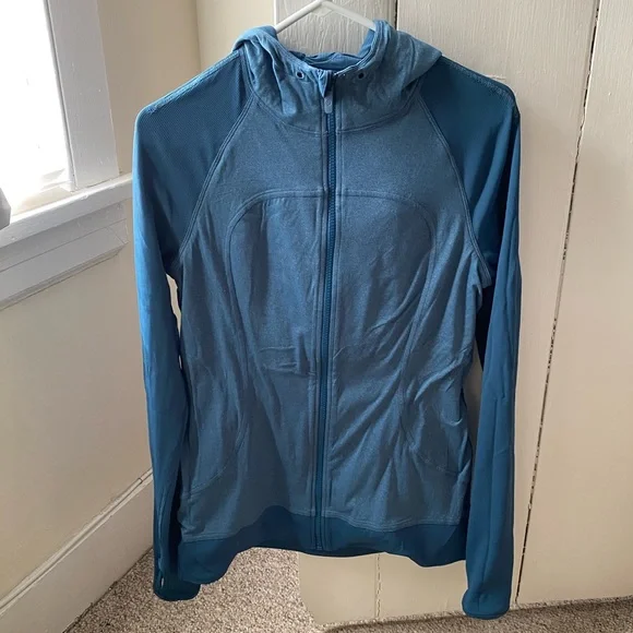 lululemon Reversible Jacket - Picture 6 of 11
